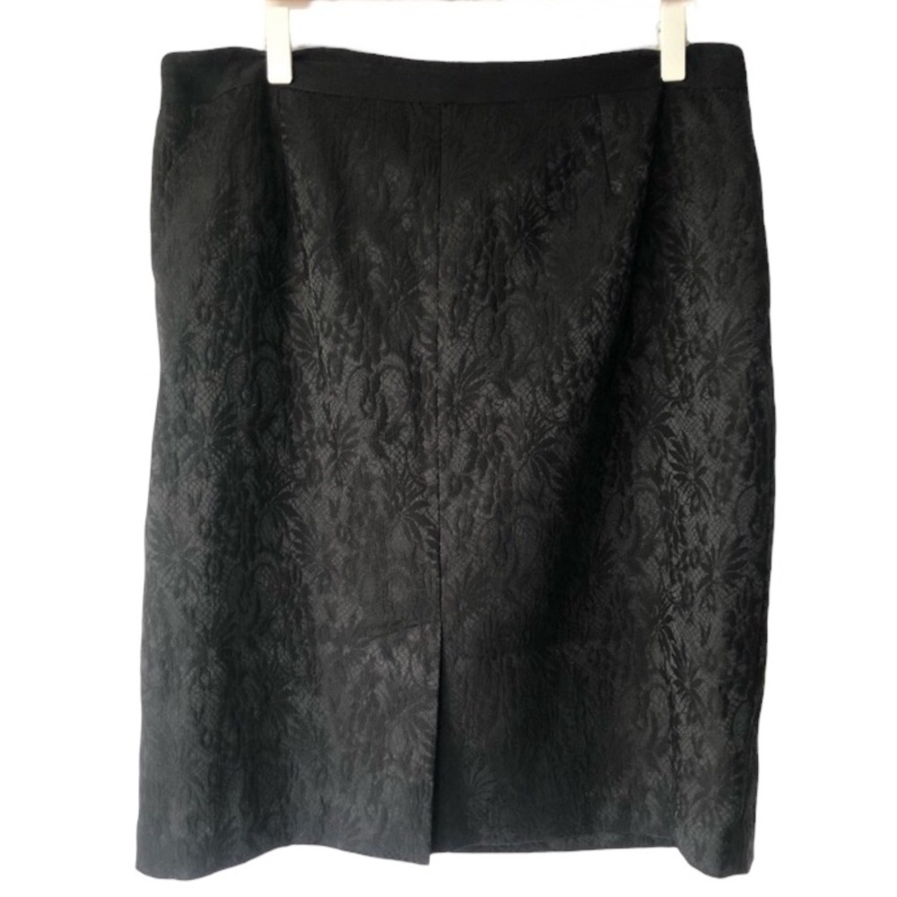 Dana Buchman knee length pencil skirt black with lace embroidered texture